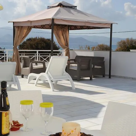 Ariadne Apartment *